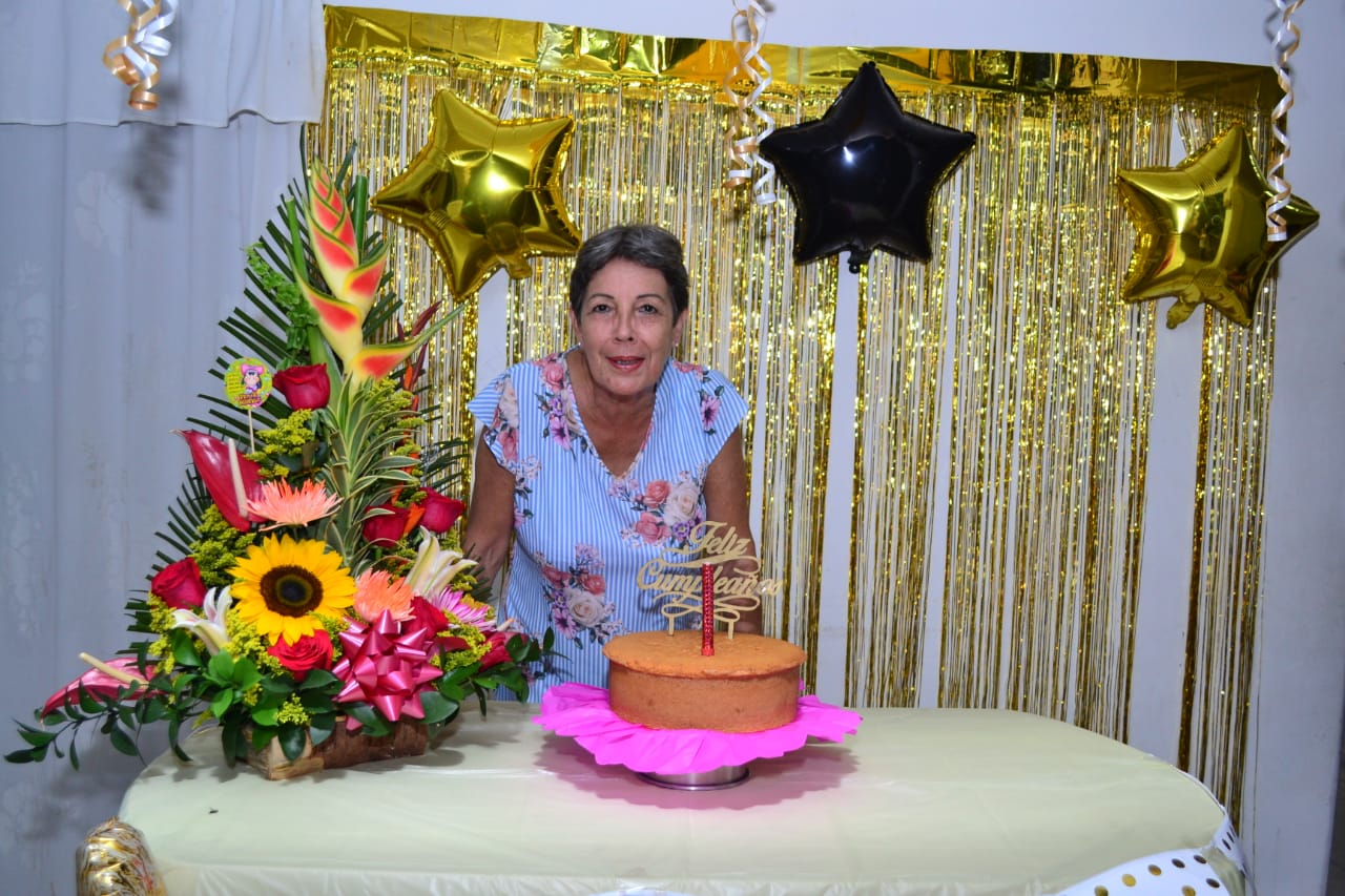 La cumpleañera.
